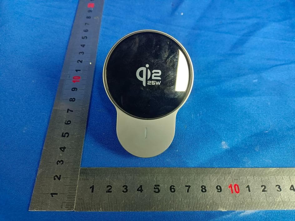 MagWireless Charger - FCC ID 2BQIT-CW12 - DIFUNG SMARTECH INC (3)
