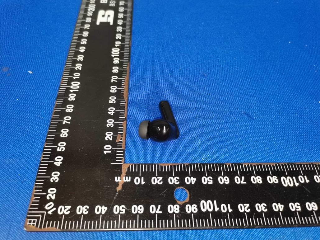 Wireless earphone - FCC ID 2BQJJ-AL-WE00 - 5C Co., Ltd.
