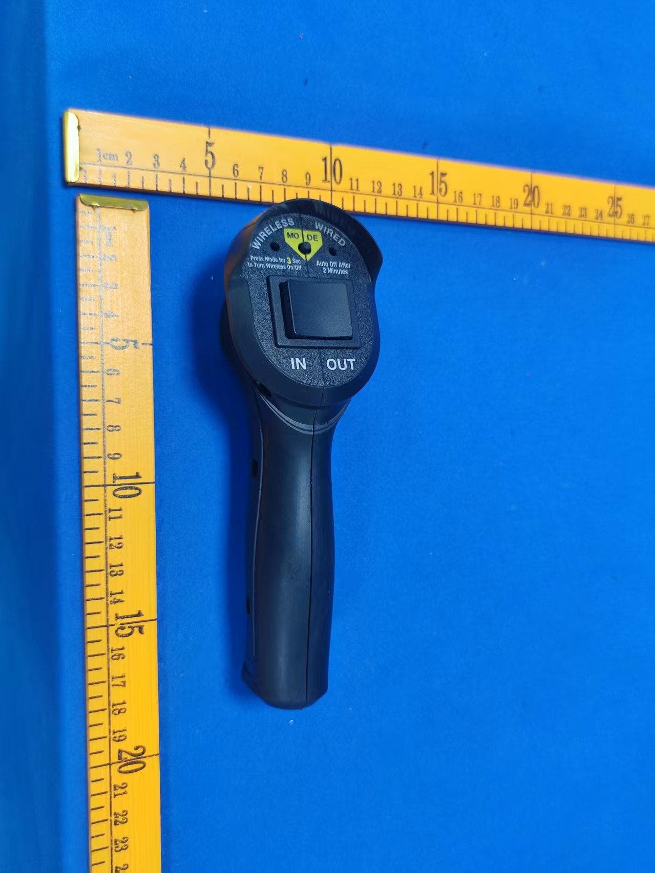 Wireless winch remote control system for vehicle - FCC ID 2BQLG-CM-CRC - Chima Winch (Thailand) Co., Ltd. (2)