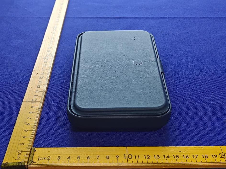 3in1wireless charge - FCC ID 2BQNL-F5401 - DONGGUAN COHESION LEATHER GOODS CO.LTD (4)