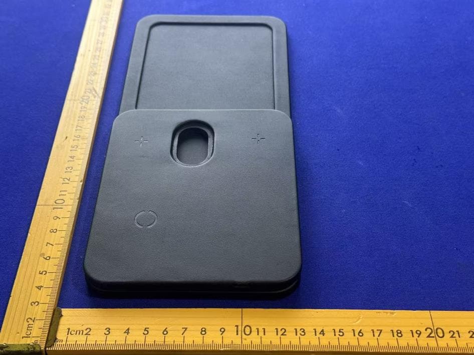 BRIDGE 3IN1 MAGNETIC CHARGINGHUB FOLDABLE - FCC ID 2BQNL-T148 - DONGGUAN COHESION LEATHER GOODS CO.LTD (3)