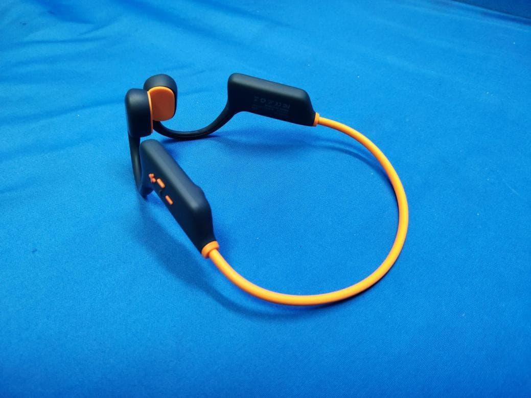 Bone conduction Bluetooth earphones - FCC ID 2BQS5-S7 - Dongguan Xinghexiu Electronic Technology Co., Ltd (4)