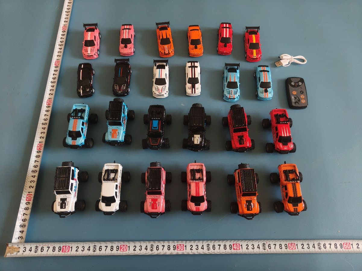 Alloy remote control car - FCC ID 2BR2H-8800-1 - Shantou daeryan toy co., ltd (4)