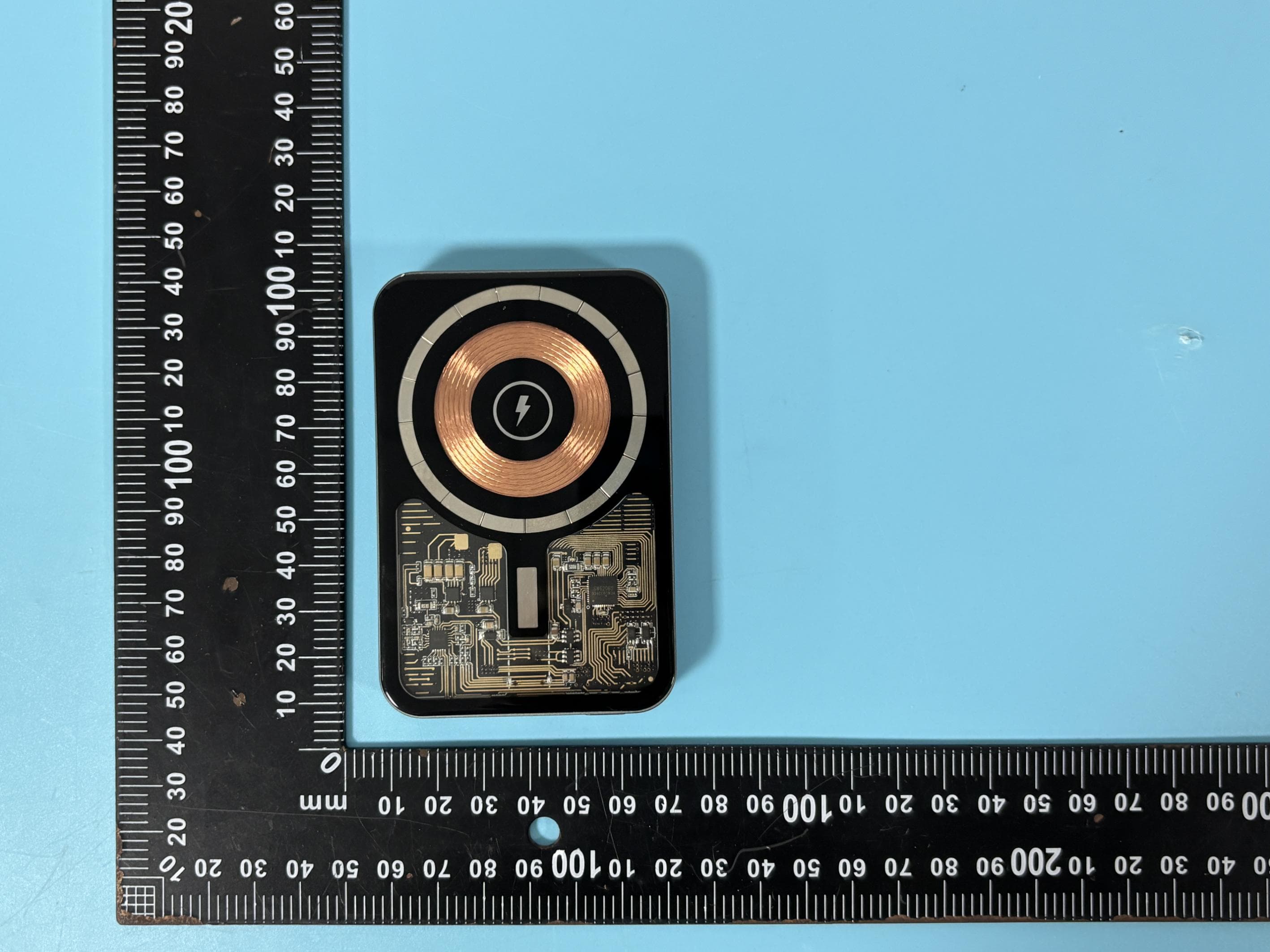 5000mAh Clear Power Bank - FCC ID 2BR4N-PWR11310A - MEGIX TECHNOLOGY (ASIA)COMPANY LIMITED
