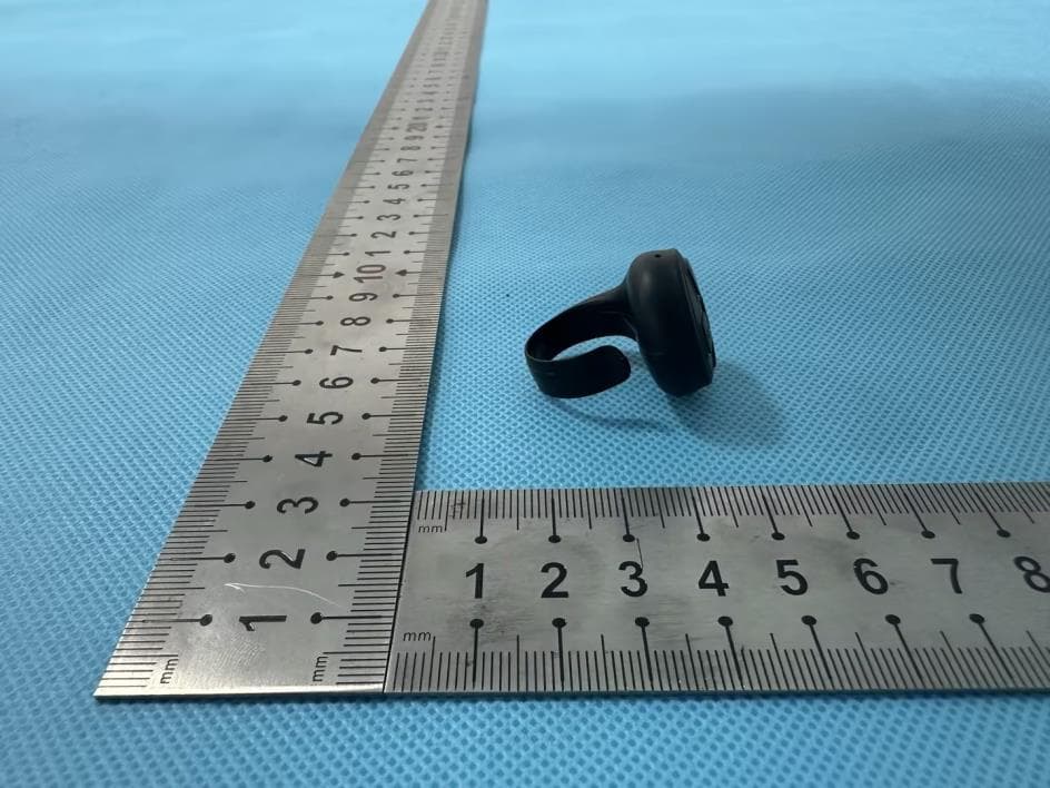 K06 Ring Remote Control - FCC ID 2BR8L-K06 - Shenzhen Qi Yin Technology Co., Ltd. (4)