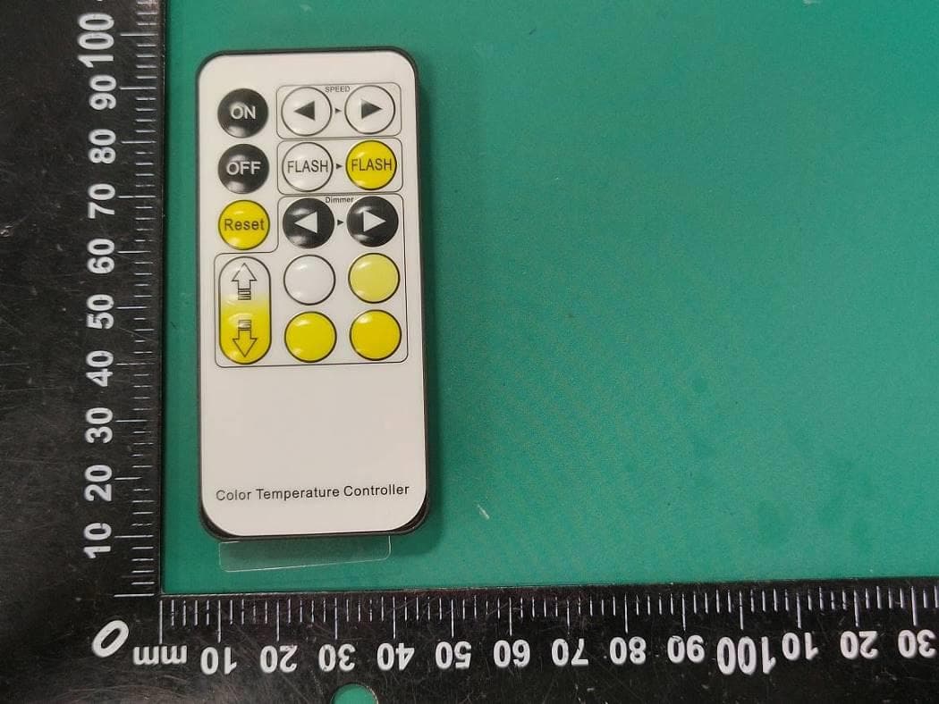RF Remote control - FCC ID 2BRB7-RF-17KEY - Shenzhen zhengxin Optoelectronics Technology Co., Ltd (3)