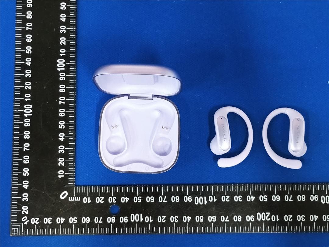 TWS Wireless earphone - FCC ID 2BRD9-M142 - YUEHANG INDUSTRIAL LIMITED (2)