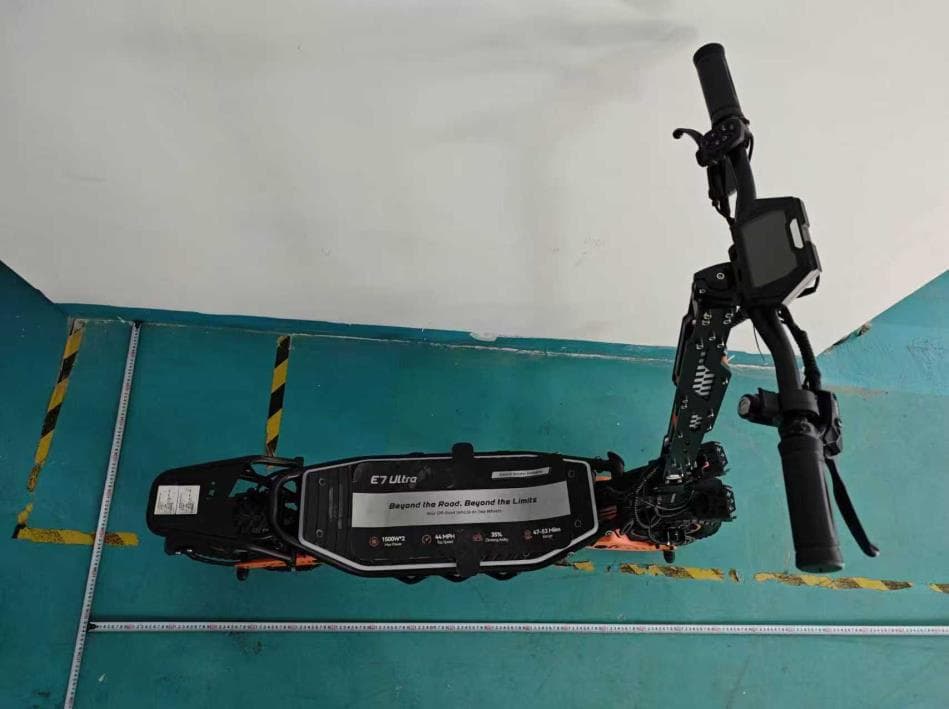 Electric Scooter - FCC ID 2BRDJ-E7ULTRA - Shenzhen Tofun Technology Co., Ltd (2)