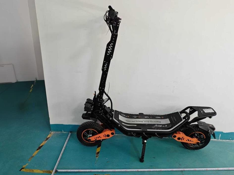 Electric Scooter - FCC ID 2BRDJ-E7ULTRA - Shenzhen Tofun Technology Co., Ltd (4)