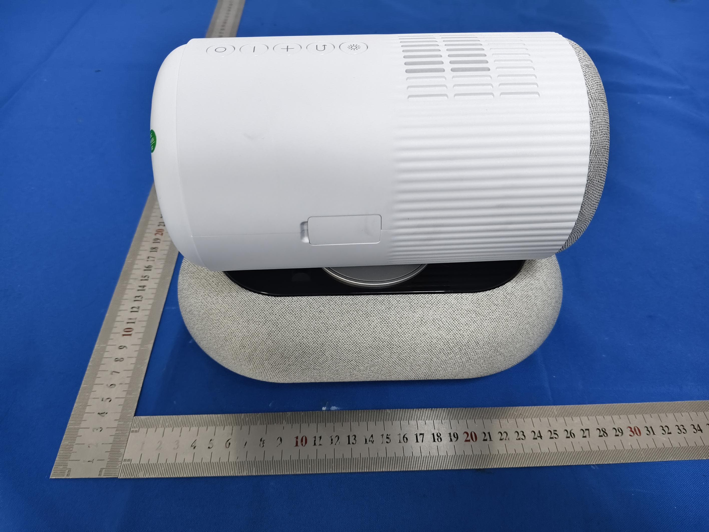 Veho Quda Titan Pro Projector - FCC ID 2BRDS-VPJ-004-TP - Veho Uk Ltd (3)