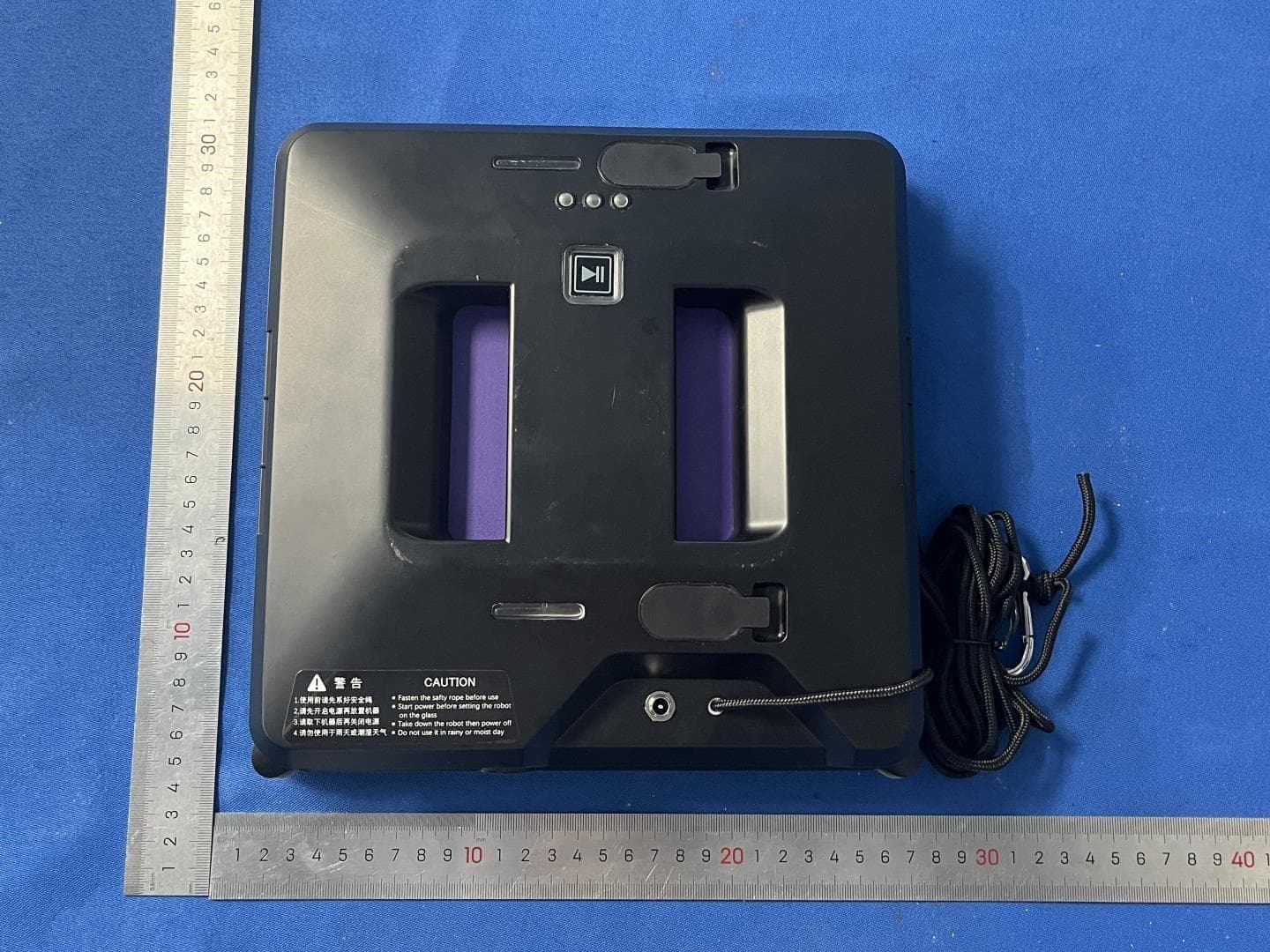 Square spray window cleaning robot - FCC ID 2BRE9-T48 - Dongguan Chenghui Intelligent Technology Co., Ltd. (2)