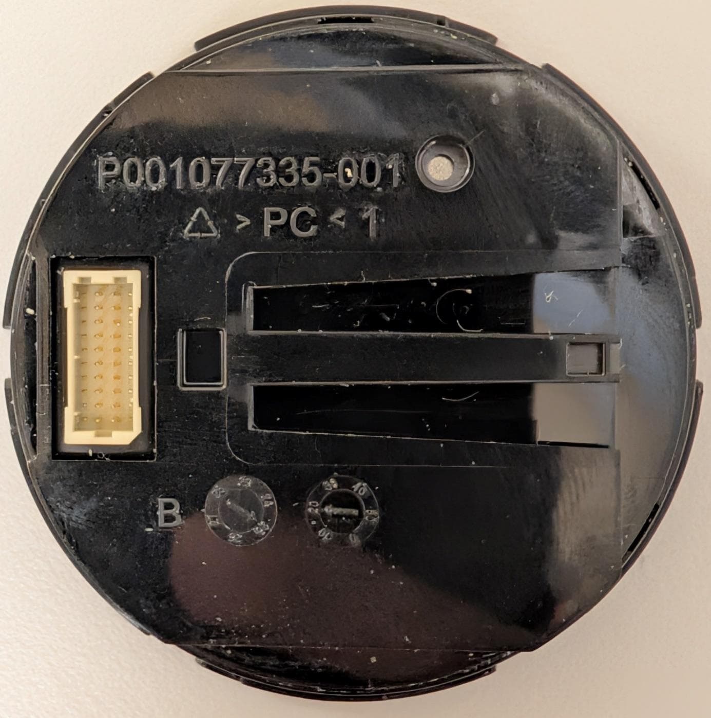 RIFD and BLE lock module - FCC ID 2BRES-ADORNV1C1 - ASSA ABLOY Global Solutions AB