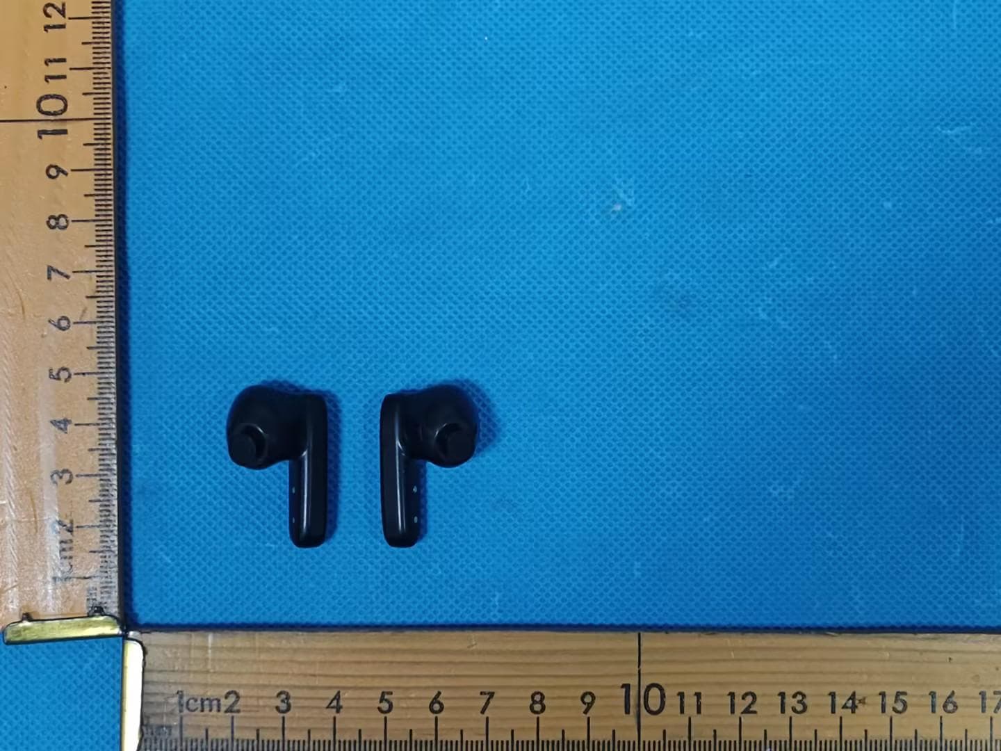 FUNLOGY Earbuds SE - FCC ID 2BRG4-FLU01 - FUNLOGY Inc. (4)