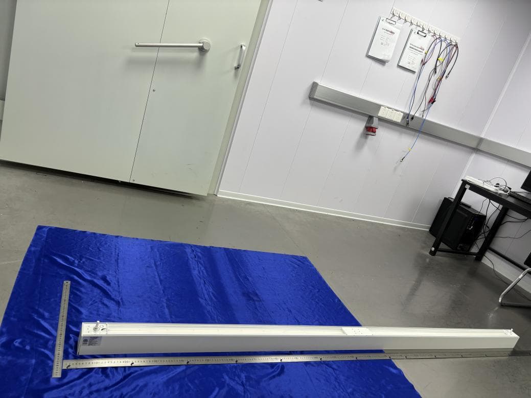 LED LINEAR LIGHT - FCC ID 2BRHR-2LSUD - Foshan wisdom light Co.,ltd (4)