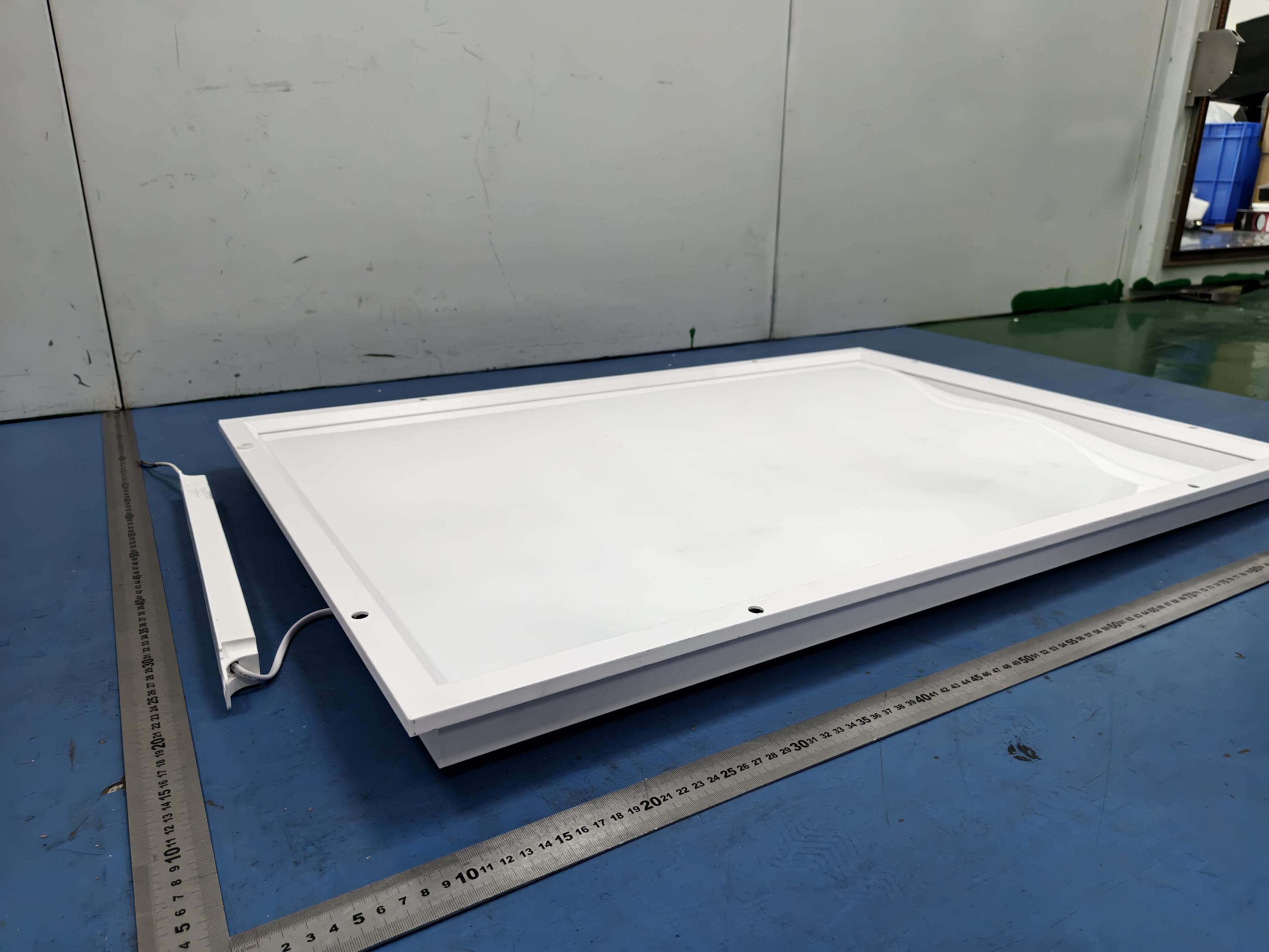 Ceiling recessed LED luminaire - FCC ID 2BRJR-SK-QR1100-F1 - Guangdong Shikang Lighting Technology Co., Ltd. (3)