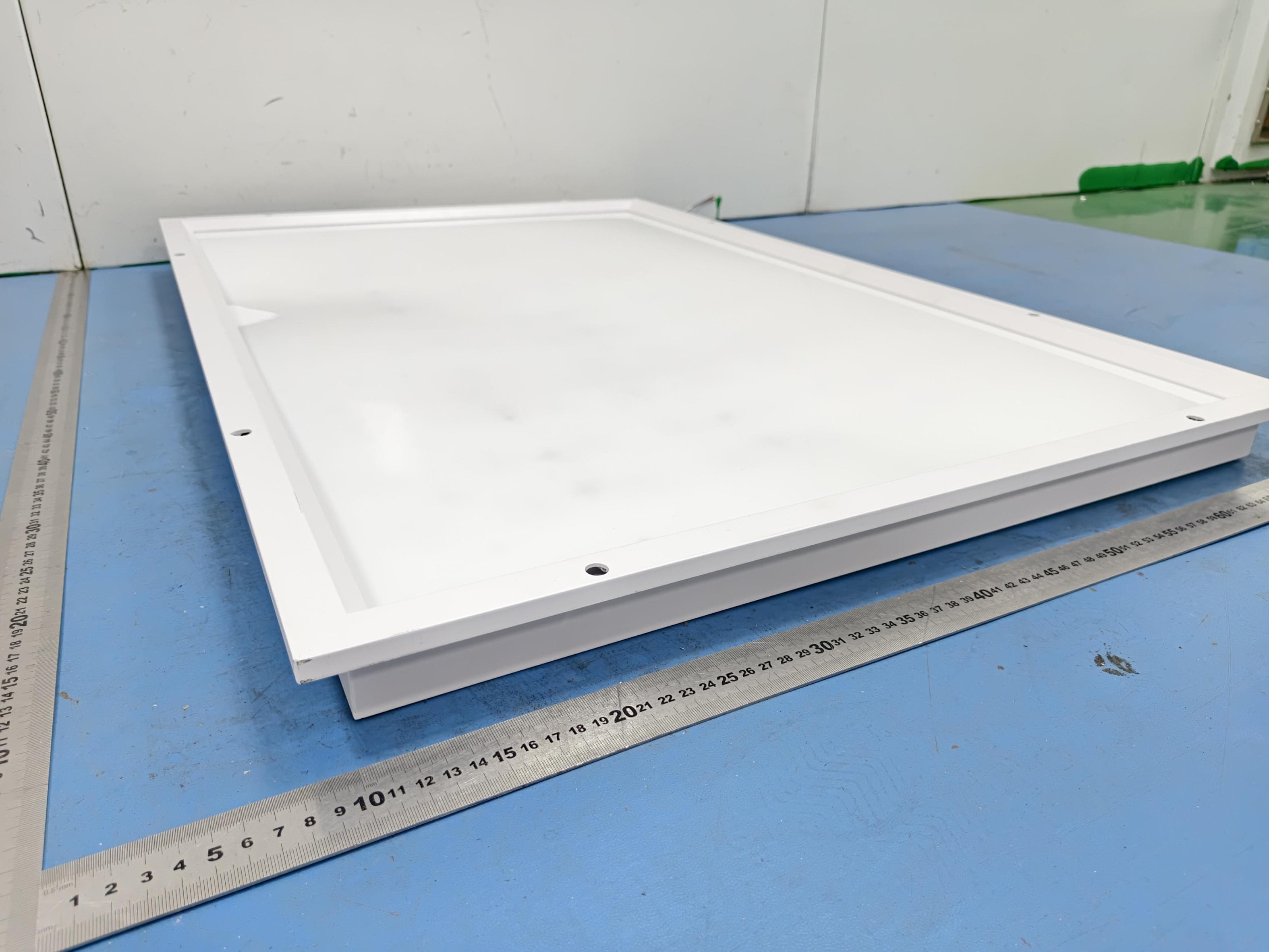 Ceiling recessed LED luminaire - FCC ID 2BRJR-SK-QR1100-F1 - Guangdong Shikang Lighting Technology Co., Ltd.