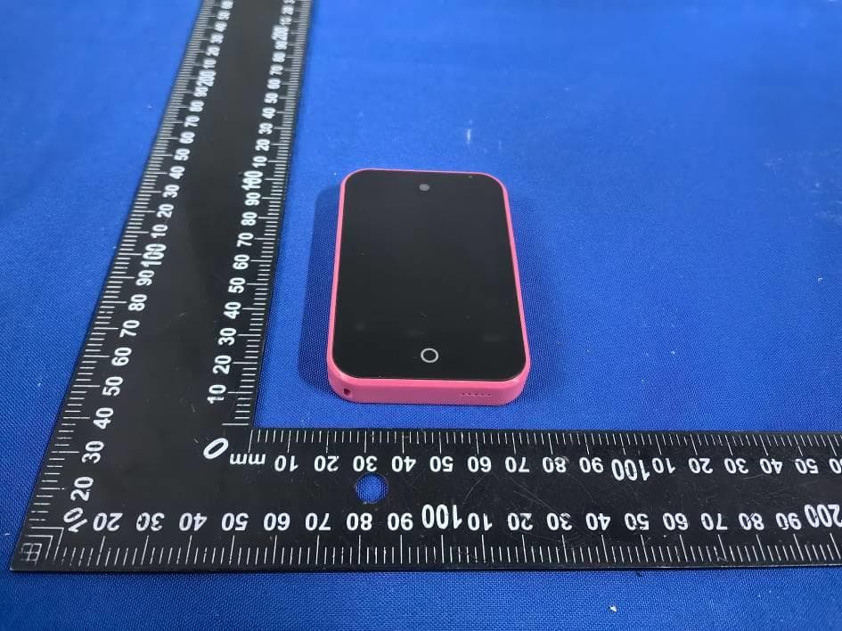 Kids smart phone - FCC ID 2BRO4-KPHONE63 - KIDI COMMUNICATION LTD (3)