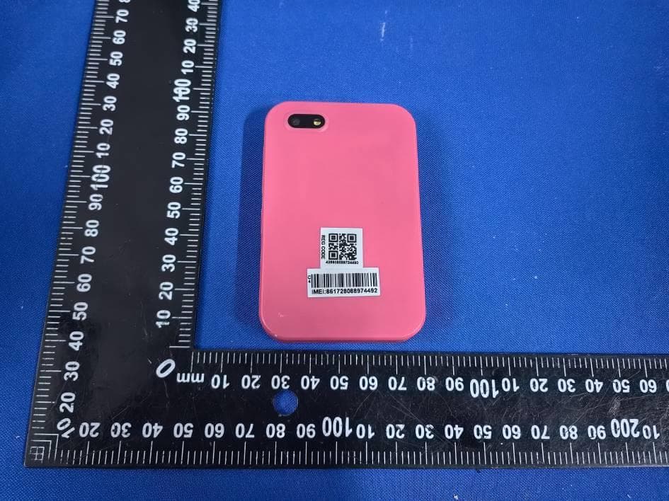 Kids smart phone - FCC ID 2BRO4-KPHONE63 - KIDI COMMUNICATION LTD (2)