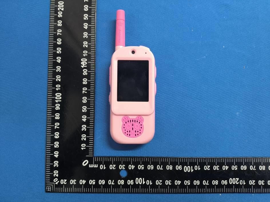 Kids Video Talkie - FCC ID 2BROI-D23 - SHENZHEN DELANDA TECHNOLOGY CO., LTD.
