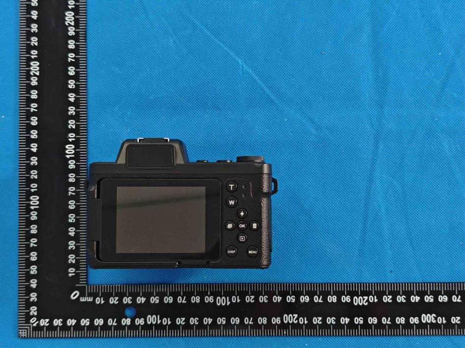 Digital Camera - FCC ID 2BROI-D75 - SHENZHEN DELANDA TECHNOLOGY CO., LTD. (3)