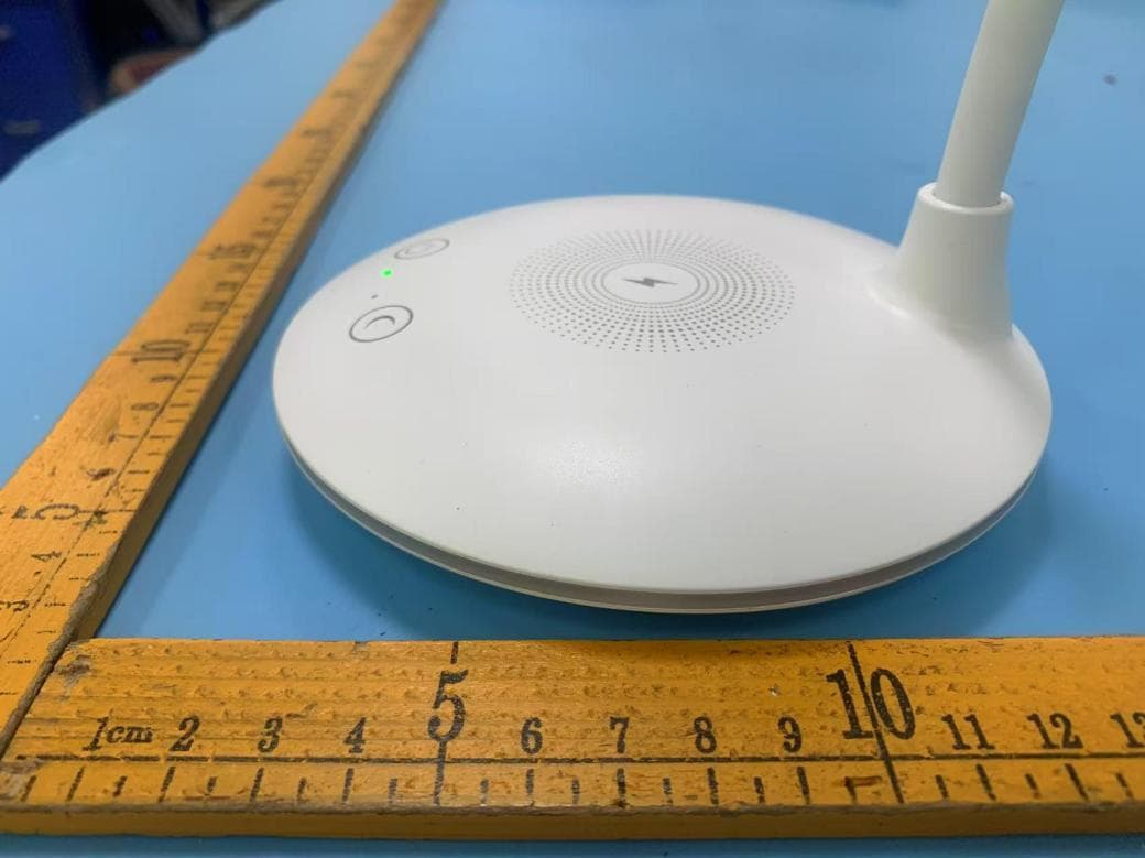 Wireless Multifunctional LED desk lamp - FCC ID 2BRR4-W015HJ03 - Dongguan Hongji Electronic Technology Co., Ltd