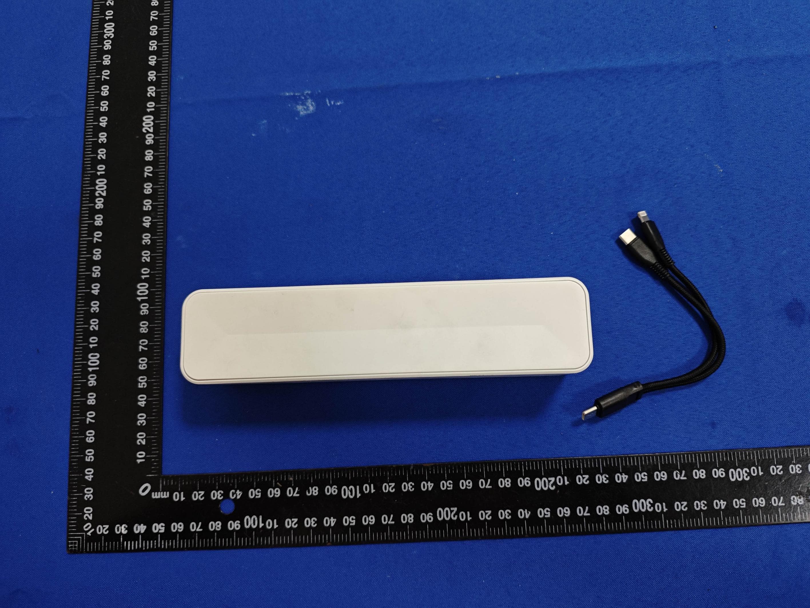 Arpobot Smart Shade - FCC ID 2BRSH-SHSS-02 - Shenzhen Anbo Technology Co Ltd (2)