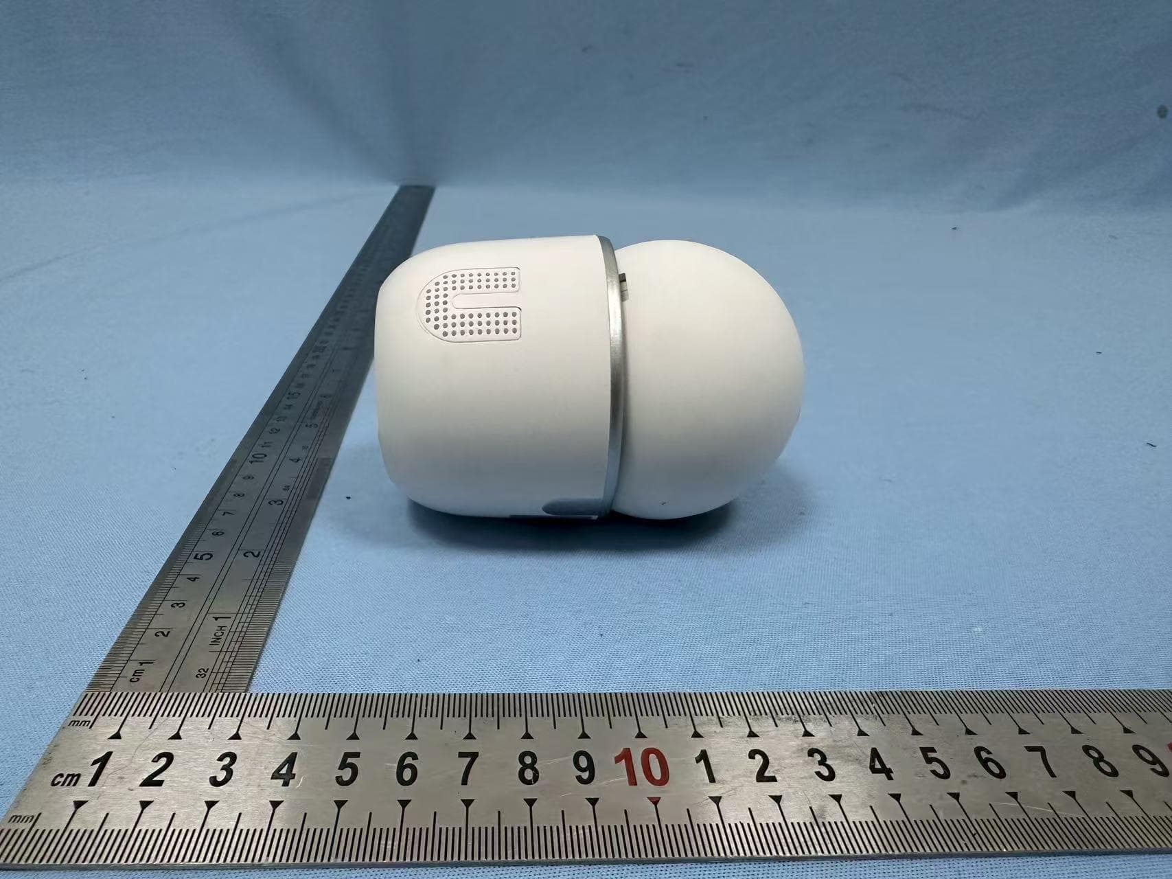 IP Camera - FCC ID 2BRWB-Y03 - Shenzhen Yianshi Technology Co., Ltd. (2)