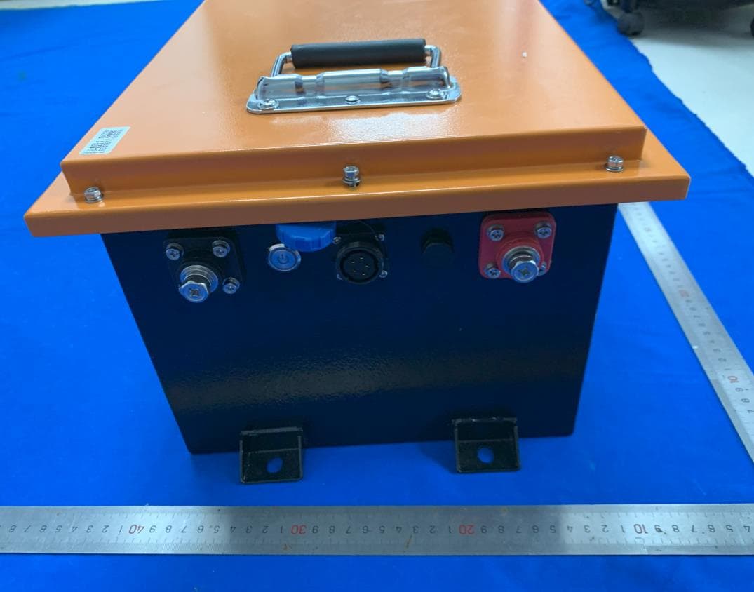 Ball cart battery - FCC ID 2BRXU-YD704001 - Jiangmen Yuandian Electronics Co., LTD