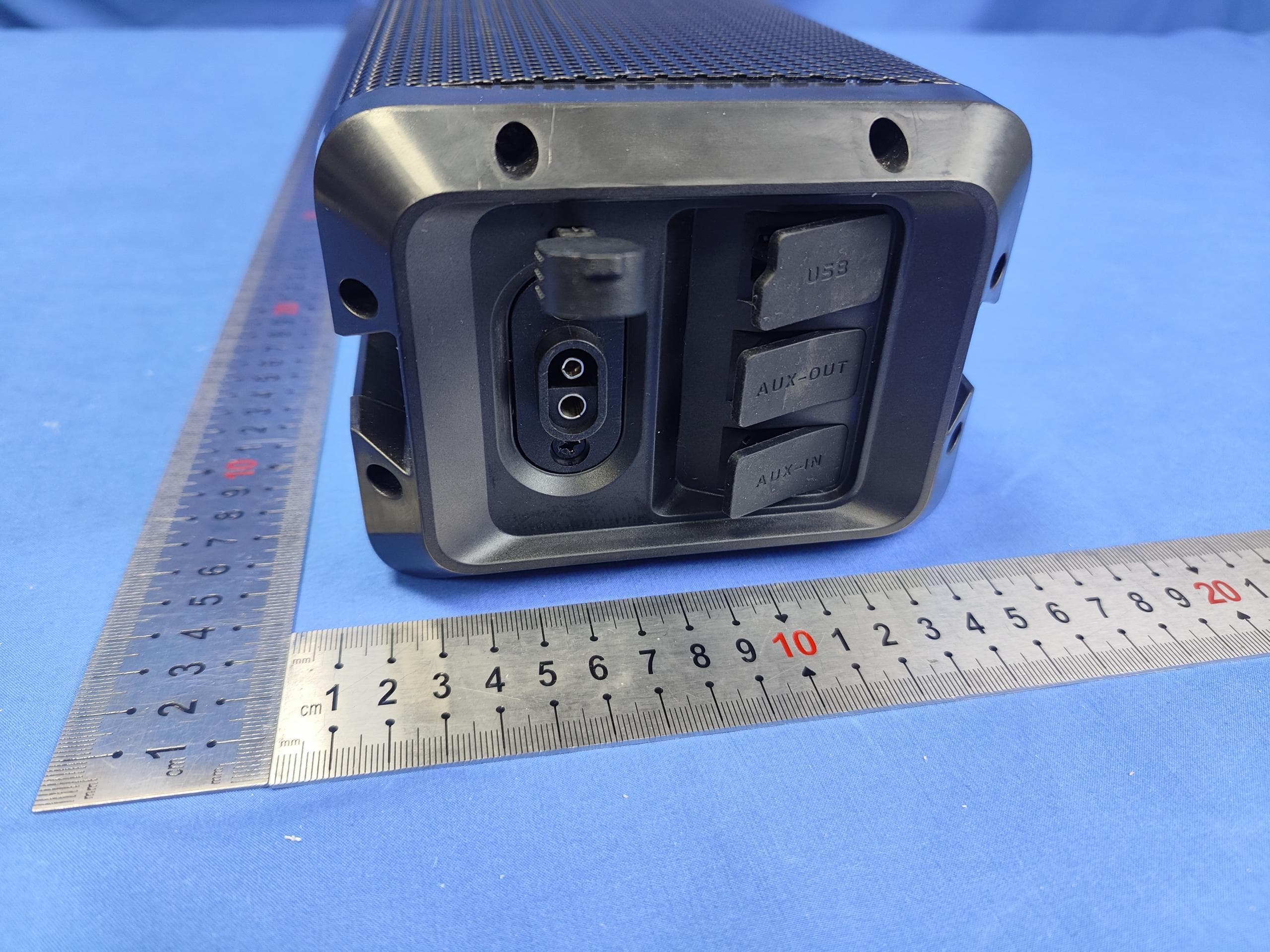 UTV/ATV SoundBar - FCC ID 2BRY9-T102 - Shenzhen Yunsheng Technology Co., Ltd.
