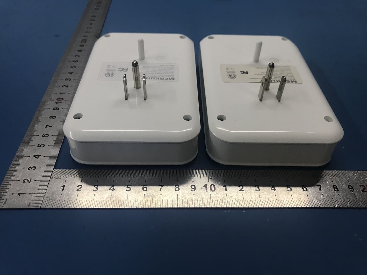 Wireless Plug-In Remote Control Adaptor - FCC ID 2BRYR-DRS1969N - Deer Electric Appliance Co.,LTD (3)