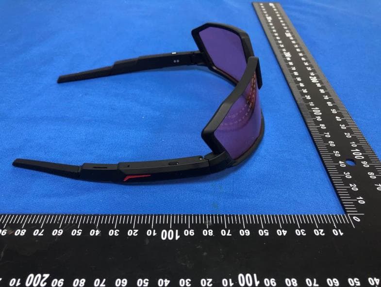 Smart sports glasses - FCC ID 2BS2L-K3 - Guangzhou Lingyun Technology CO.,Ltd (3)