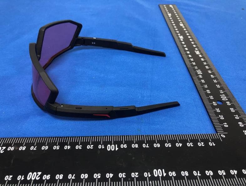 Smart sports glasses - FCC ID 2BS2L-K3 - Guangzhou Lingyun Technology CO.,Ltd