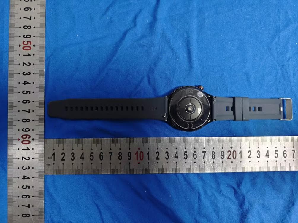 Smart Watch - FCC ID 2BS4N-HT30 - Shenzhen Huamei Technology Co., Ltd.