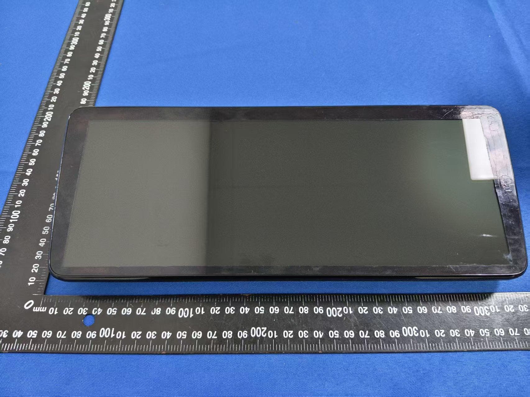 In-car wireless CarPlay/Android Auto touchscreen - FCC ID 2BS4R-HL-8368XU - Shenzhenshi Haolaikeji Youxian Gongsi (3)
