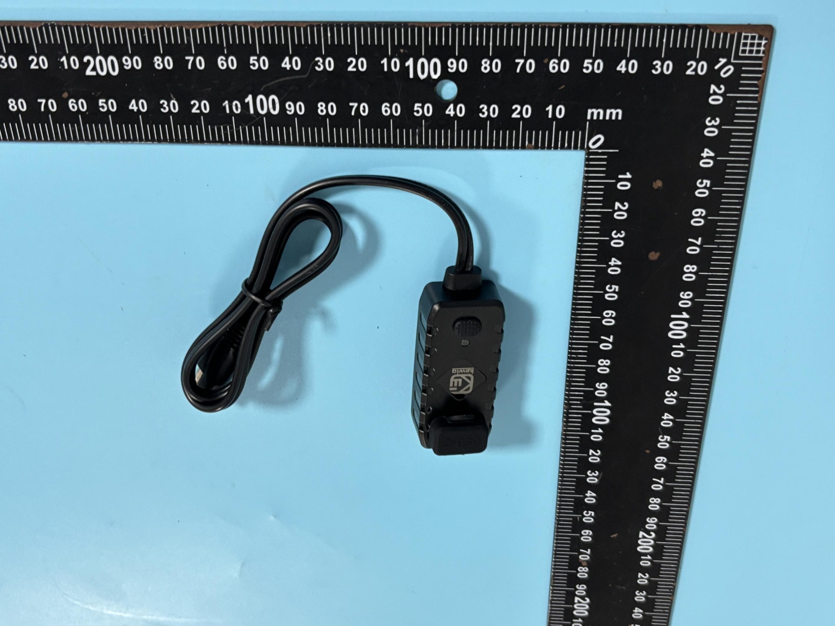 Motorcycle phone mount - FCC ID 2BS5T-M26-A - Dongguan ZhuoShi Intelligent Tech Co., Ltd (5)