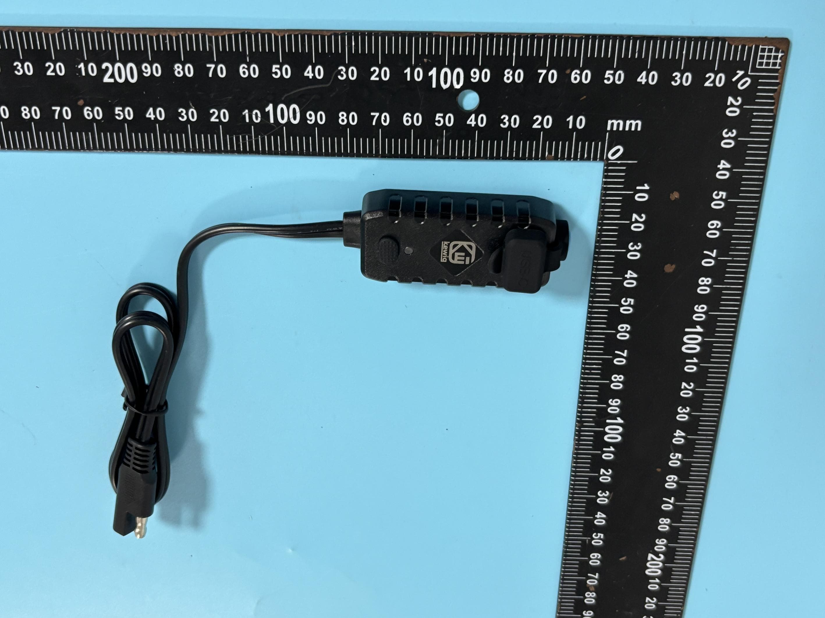 Motorcycle phone mount - FCC ID 2BS5T-M26-A - Dongguan ZhuoShi Intelligent Tech Co., Ltd (3)