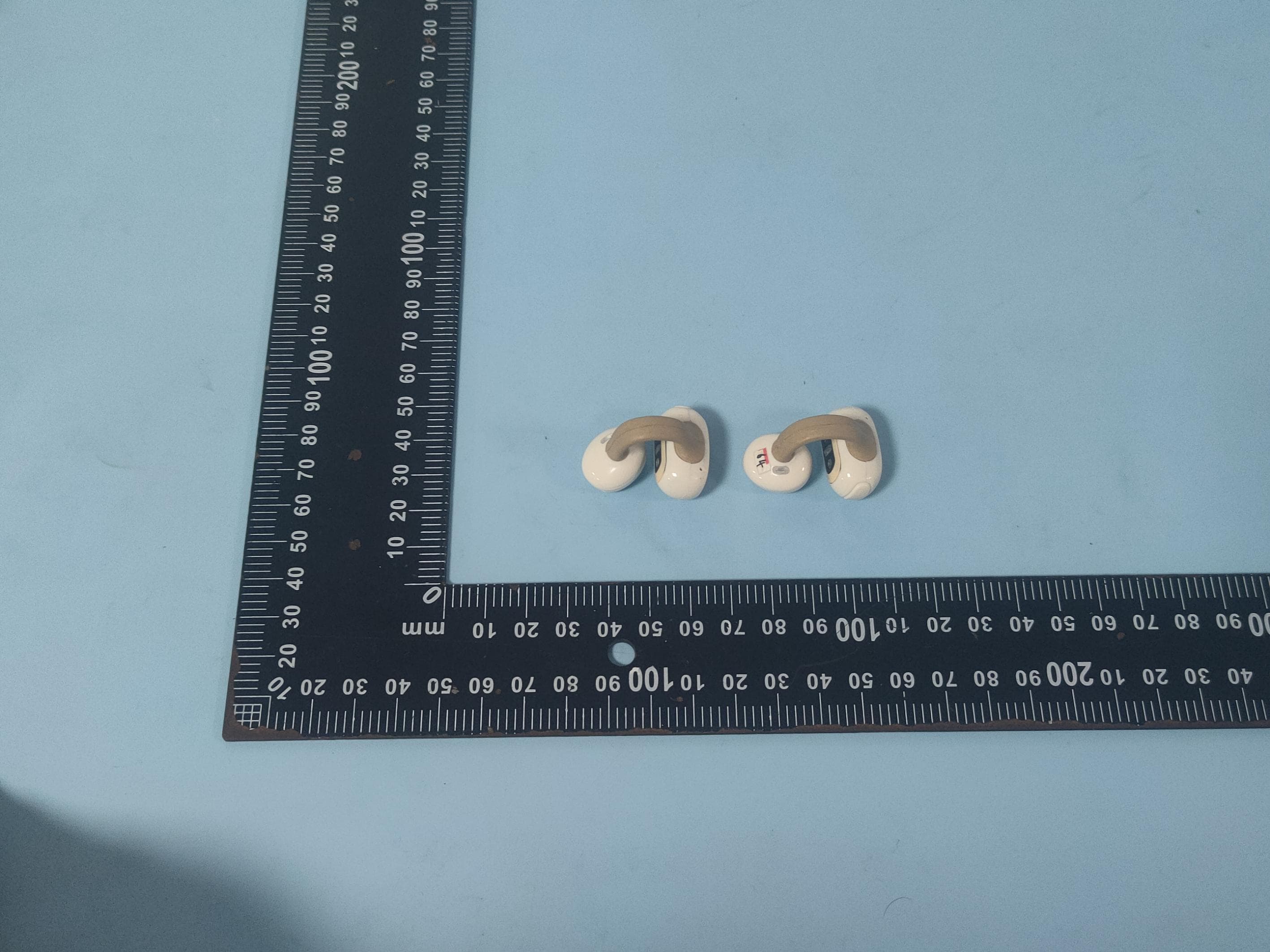 Hera Leto Clip - FCC ID 2BS6O-OLN900 - Hera Leto Limited (3)