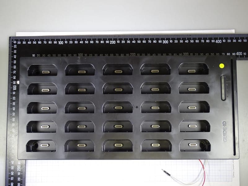 Charging station - FCC ID 2BS73-BC - Guide ID B.V. (1)