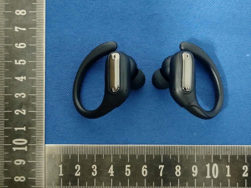 TWS Wireless Bluetooth Earphone - FCC ID 2BS7K-TWS002 - Shenzhen Yingxin Craftsman Technology Co., Ltd (3)