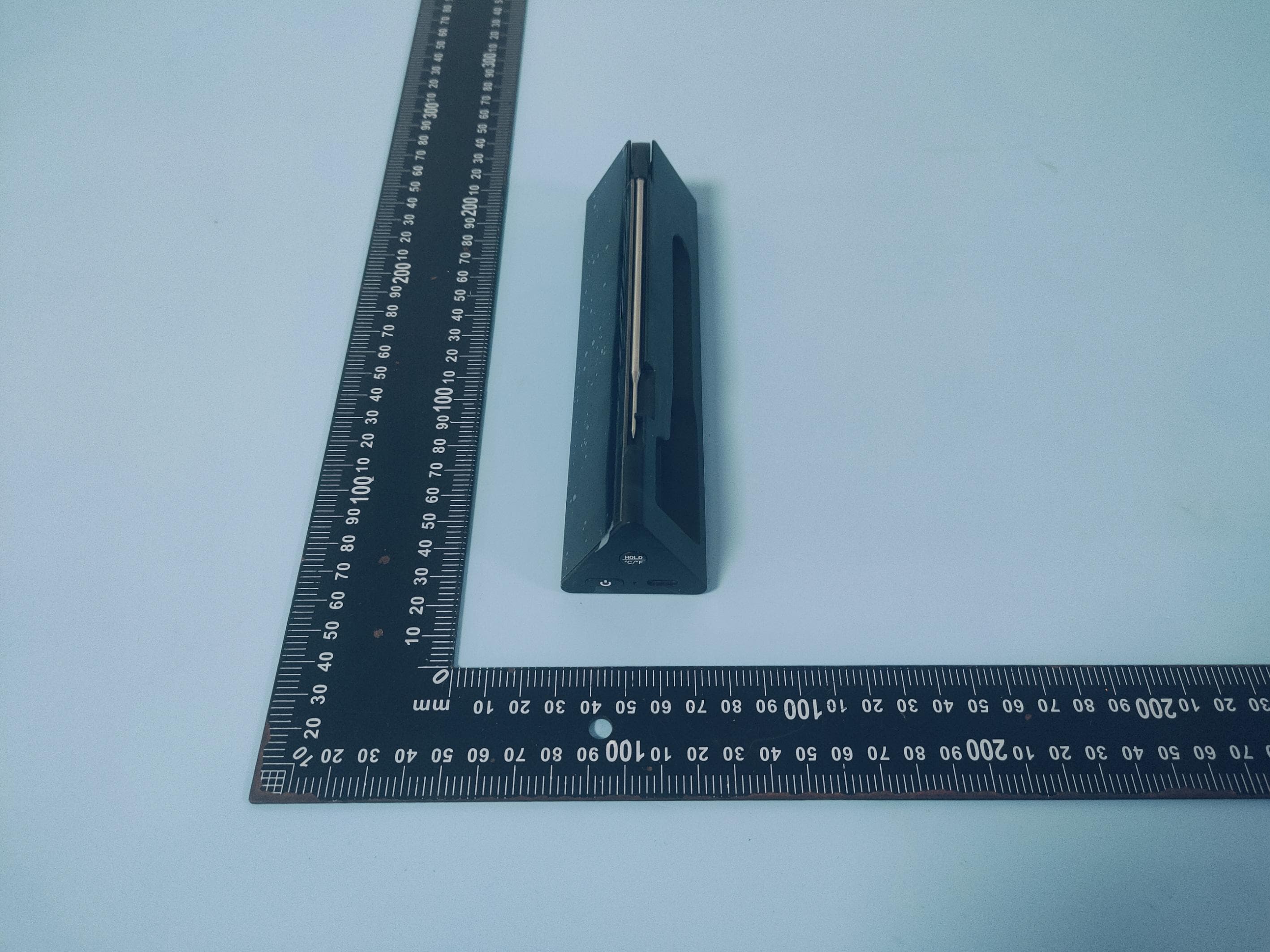 Wireless Smart Meat Thermometer - FCC ID 2BS7P-CP40 - Zhuhai Megain Technology Co., Ltd. (2)