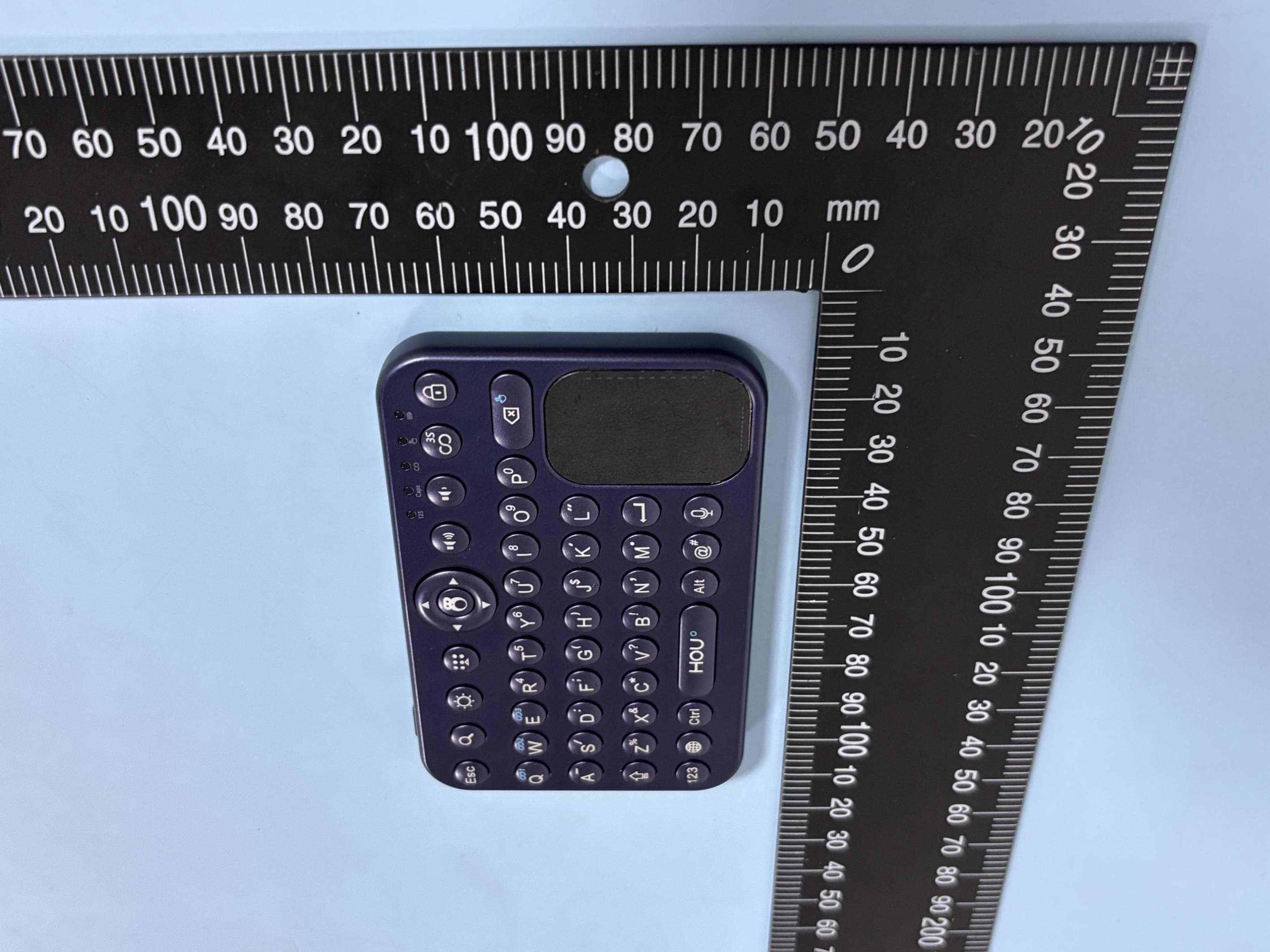 Magnetic Mini Keyboard M1 - FCC ID 2BS7T-HOUM1 - Shenzhen have a dream technology Co., LTD (4)