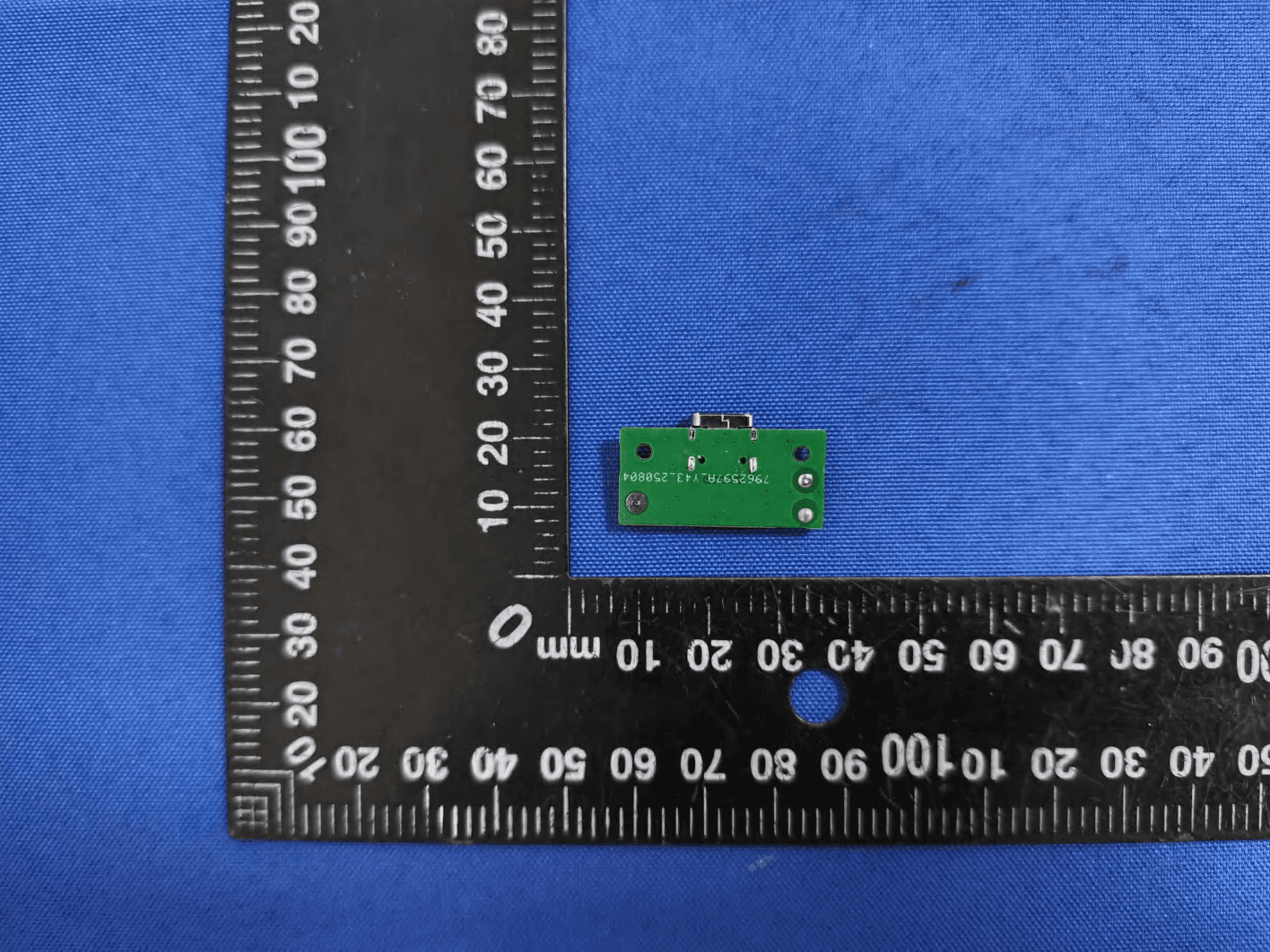 Bluetooth speaker - FCC ID 2BS8D-M10 - Dongguan Tianling Technology Co., Ltd. (3)