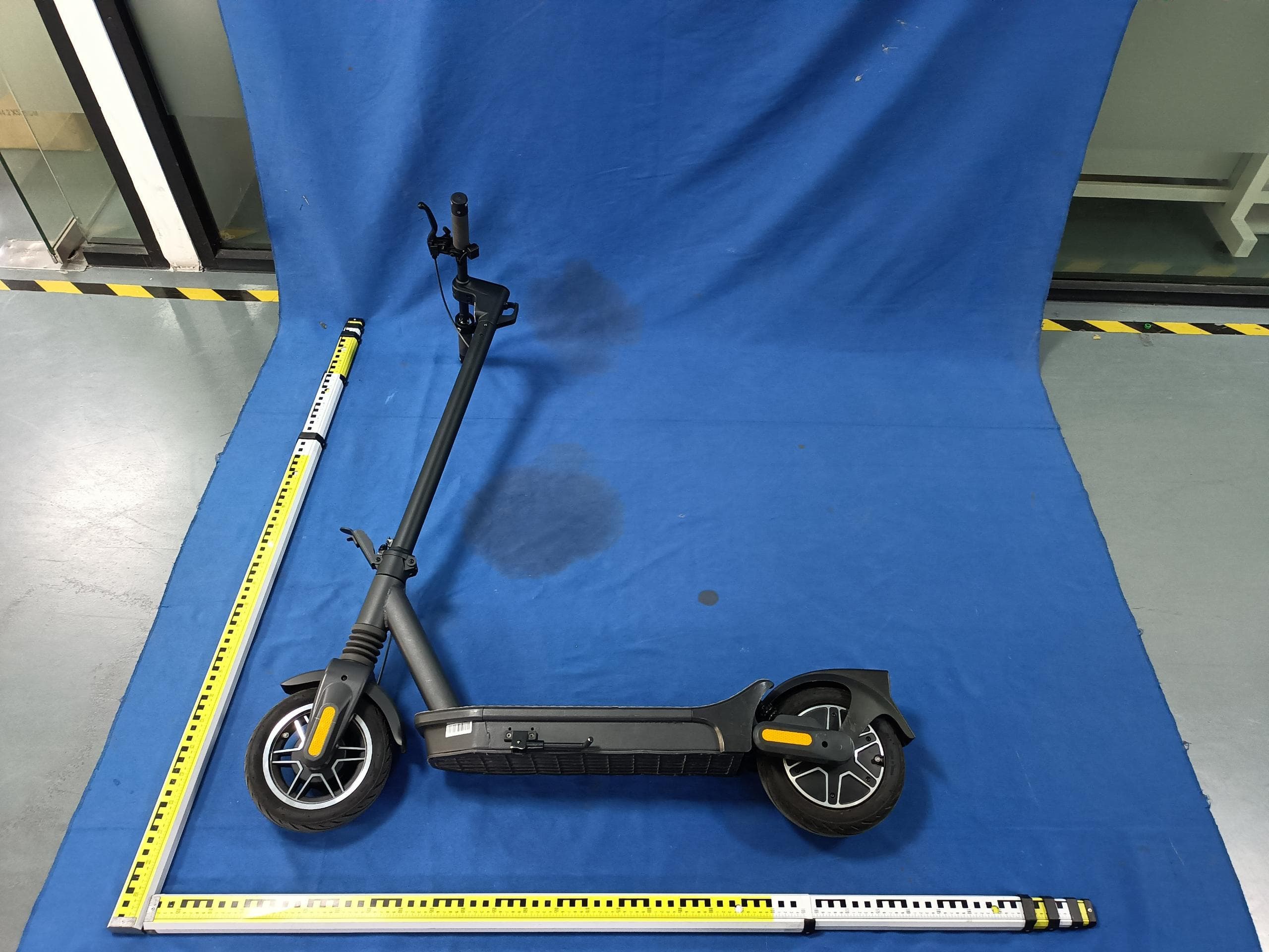 electric scooter - FCC ID 2BS96-E10PRO - Zhejiang jingshen lndustry Co., ltd (3)