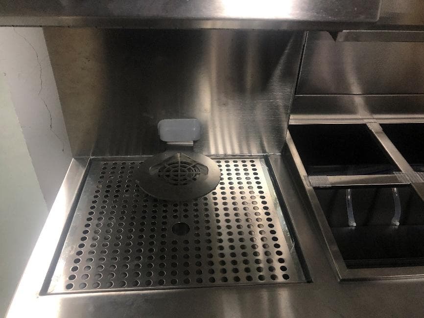 Intelligent liquid dispenser - FCC ID 2BSB9-DKCY1 - D.CO INTERNATIONAL EQUIPMENT MANUFACTURING (HENAN) CO.,LTD. (2)