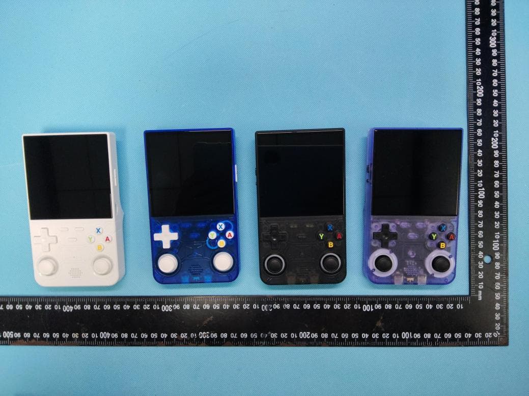 game console - FCC ID 2BSEF-R36ULTRA - Shenzhen Chengwei Electronics Co., Ltd (2)