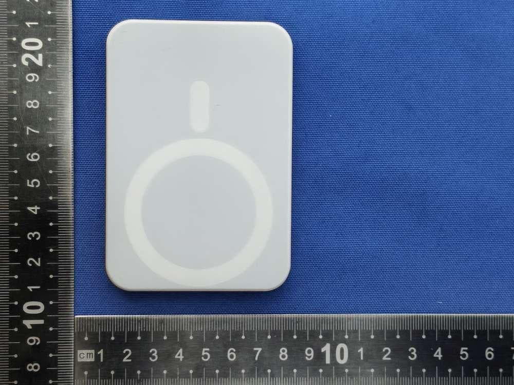 Wireless power bank - FCC ID 2BSMI-PB5 - Dongguan Innosmart Electronics Co., Ltd. (2)
