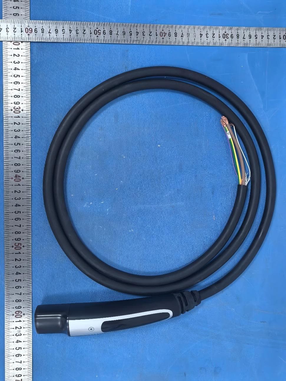 NACS AC/DC Charging Connector - FCC ID 2BSO2WBTCACDC10 - Jiangsu Yihang Electric Science and Technology Co., Ltd