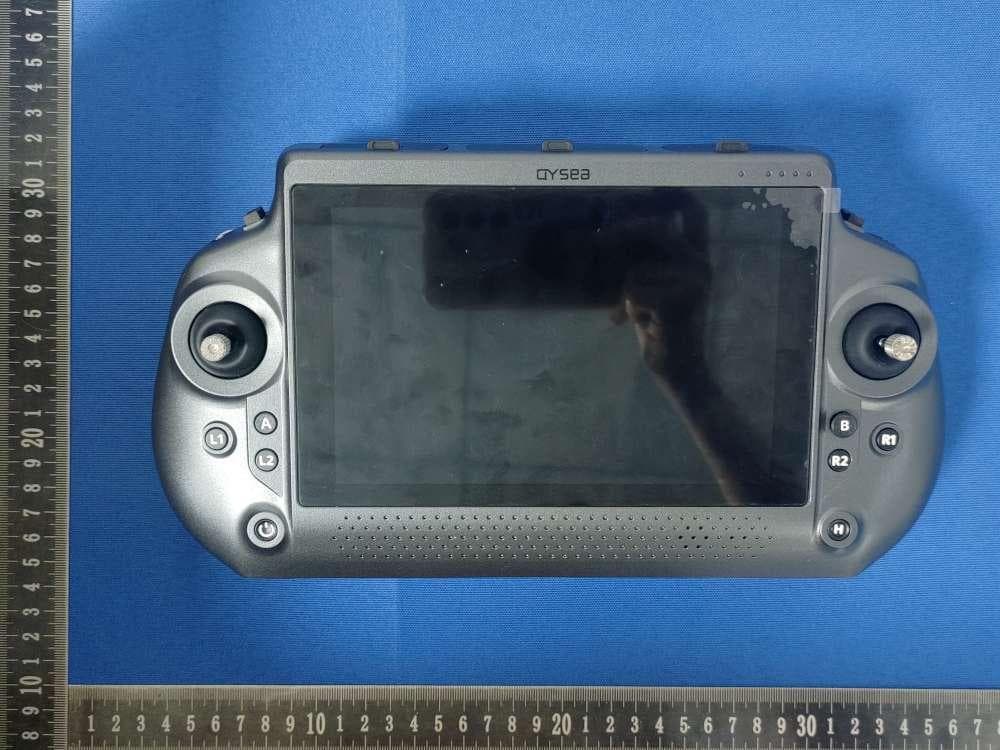 Underwater Camera Remote Control FIFISH Controller Q-iRC - FCC ID 2BSOE-Q-IRC - Shenzhen QYSEA Tech Co.,LTD (3)