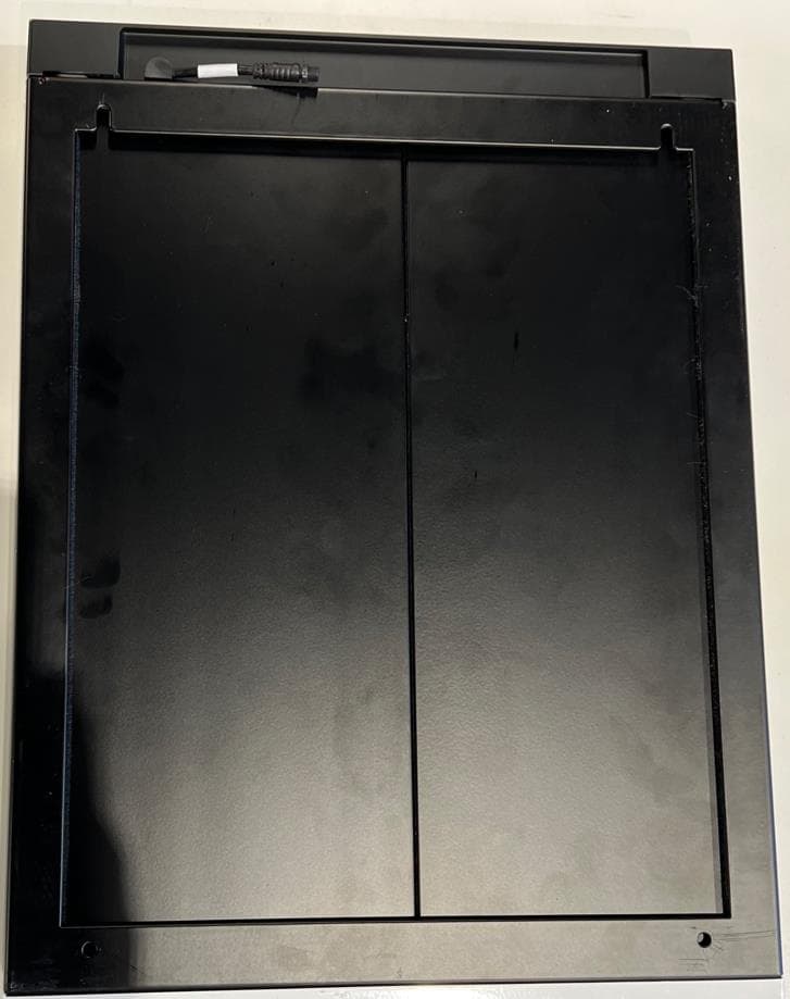 Smart Pet Door - open and close when the pet tag is in a defined proximity using UWB technology. - FCC ID 2BSOT-SPD101 - Smartec Products, LLC (3)