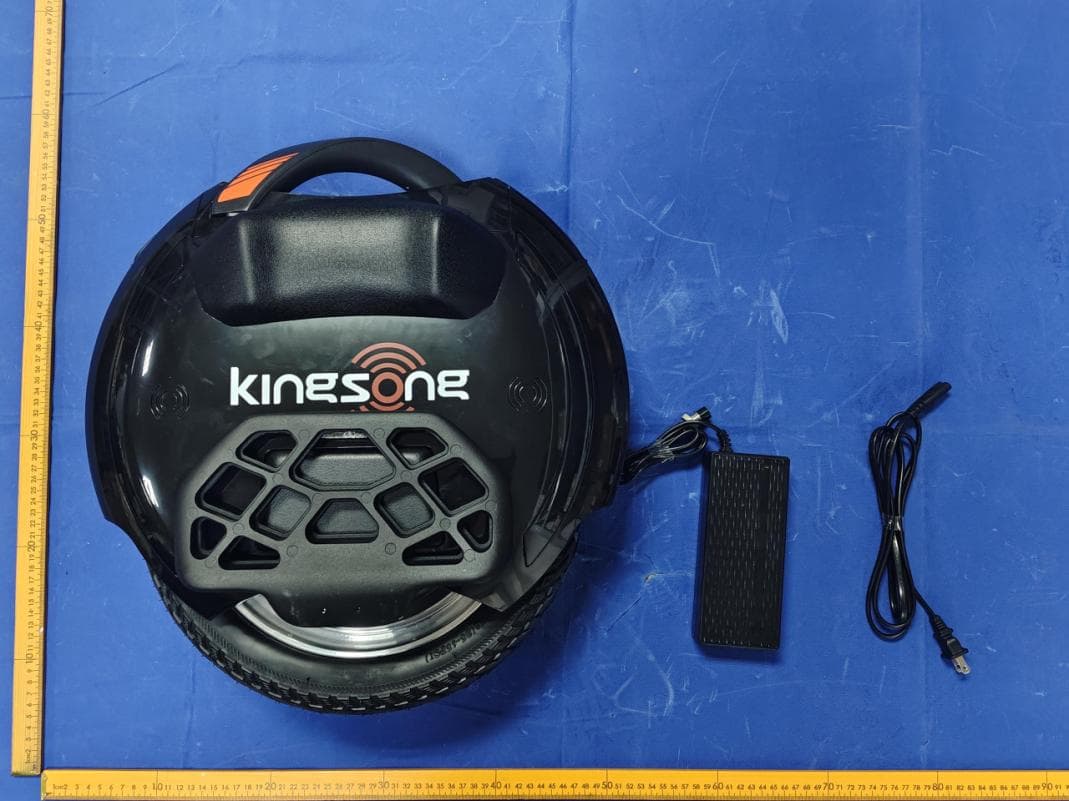Electric unicycle - FCC ID 2BSP6-14DSPRO-14MD - Shenzhen Kingsong Technology Co., Ltd. (2)